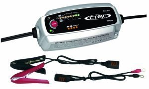 mejor-cargador-bateria-coche mejor-cargador-bateria-coche