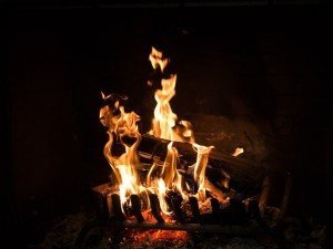 e037b40a2ff71c3e81584d04ee44408be273e7d11eb5184794f8_640_chimenea e037b40a2ff71c3e81584d04ee44408be273e7d11eb5184794f8_640_chimenea