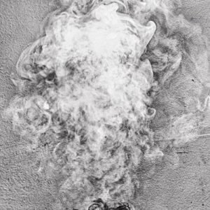 humo-puerta-estufa-biomasa humo-puerta-estufa-biomasa